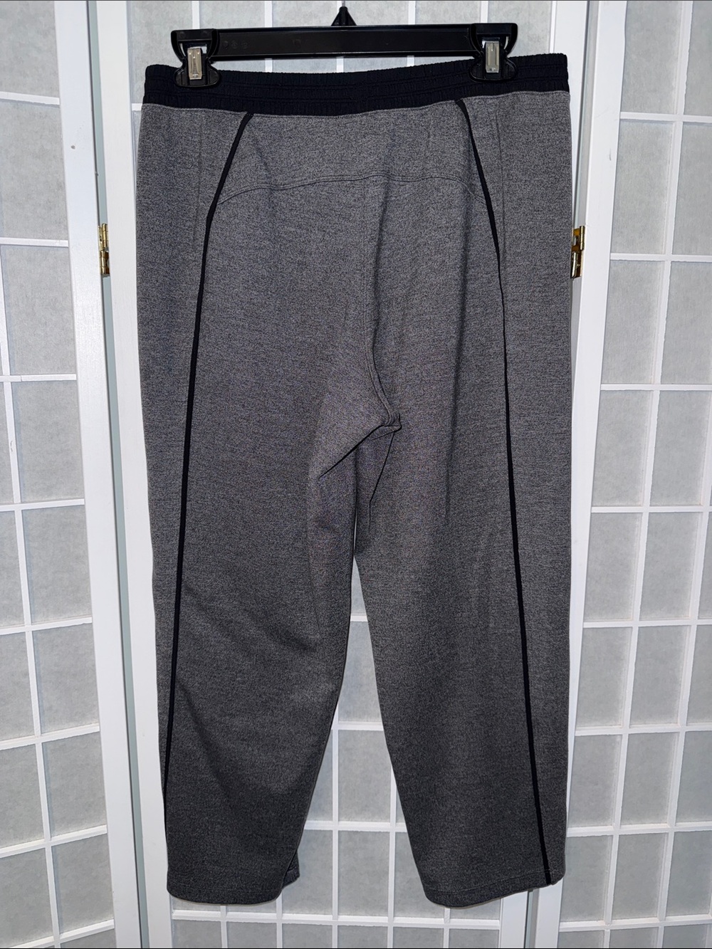 Lululemon Womens Light Strides Crop Pant Sz 6 Heathered Dark Gray 23" Athleisure - Picture 3 of 4